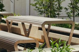 table en bois exterieur